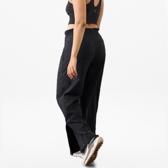 Athleta Trekkie High Rise Parachute Pant in Black | XL | EUC - Picture 16 of 16